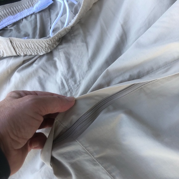 Columbia khaki elastic waist convertible pants XXL - Picture 7 of 10